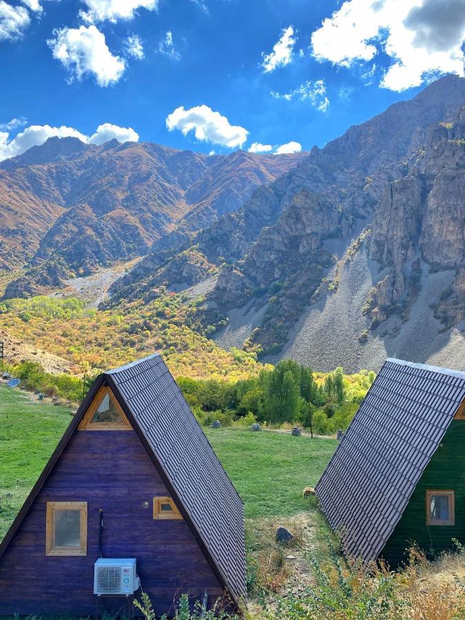 Elegis Village Resort Yeghegis Bagian luar foto