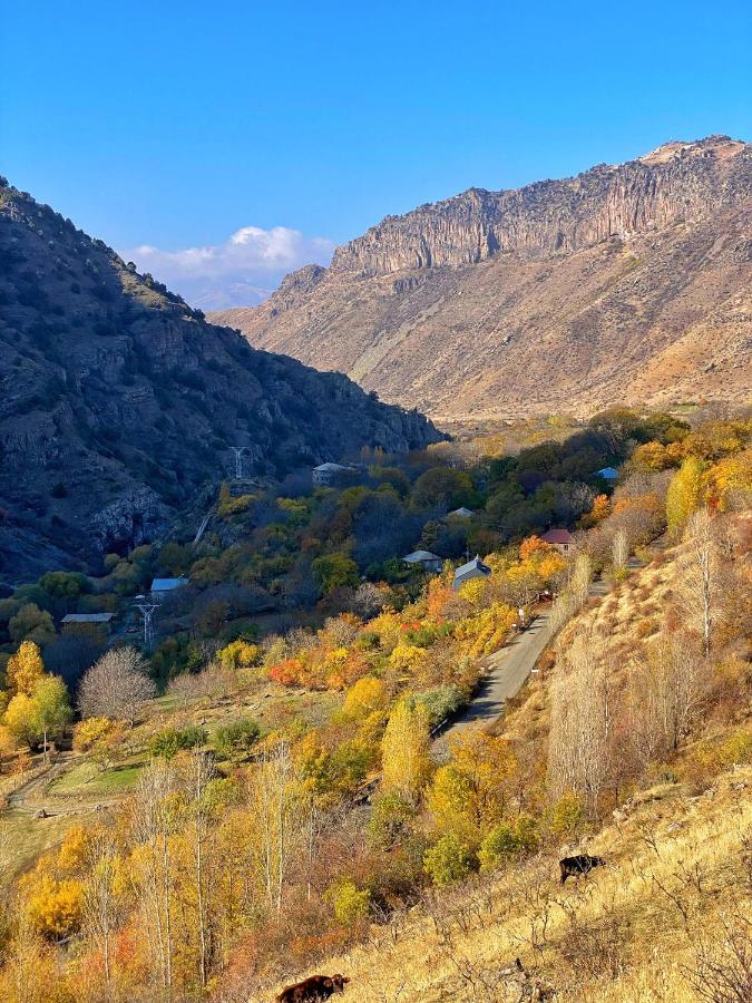 Elegis Village Resort Yeghegis Bagian luar foto
