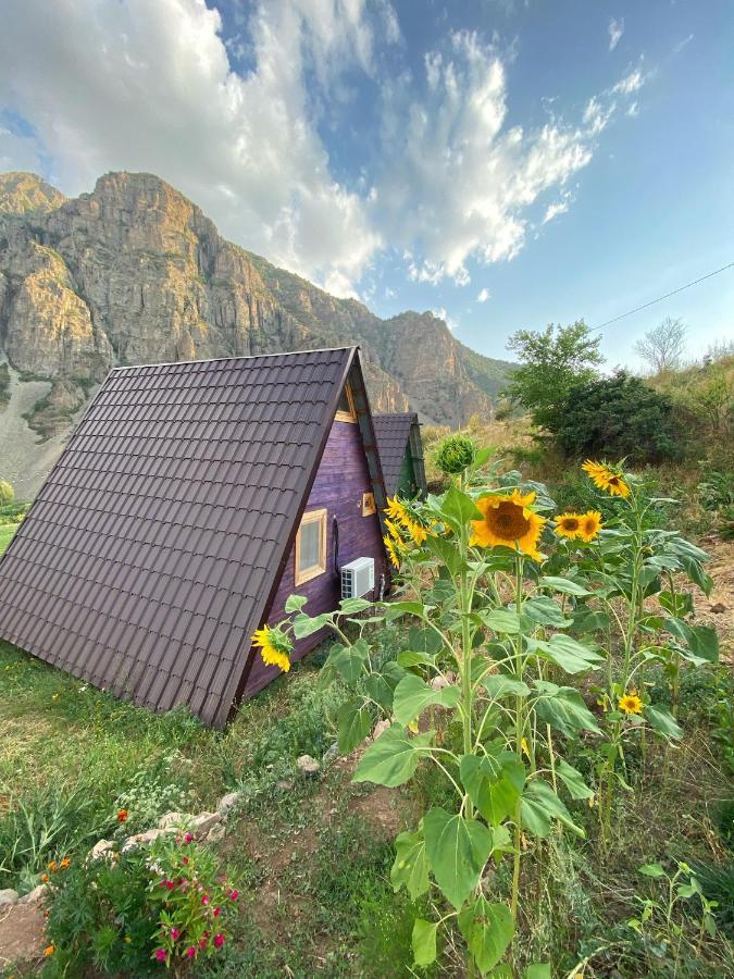Elegis Village Resort Yeghegis Bagian luar foto