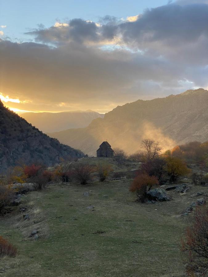 Elegis Village Resort Yeghegis Bagian luar foto